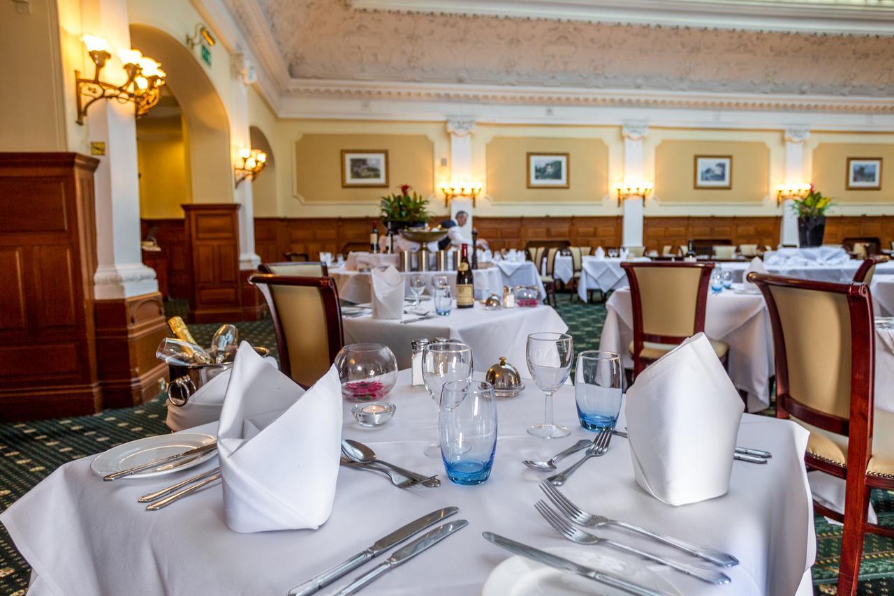Old Swan Hotel Harrogate Kültér fotó